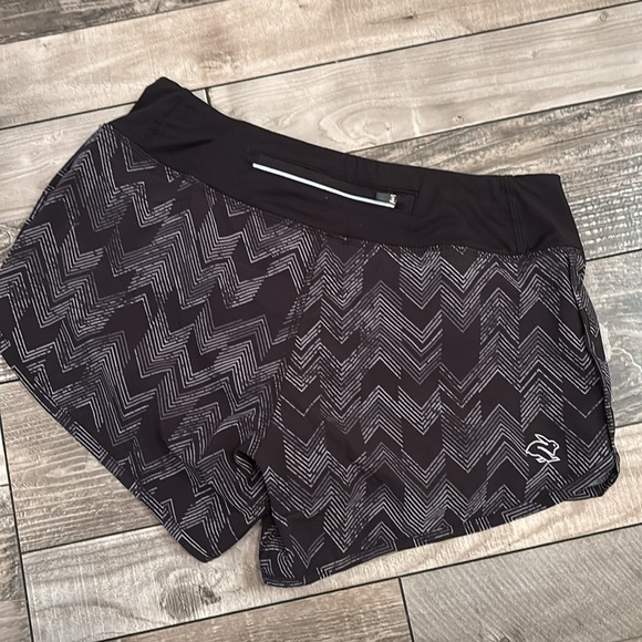 NWOT Rabbit Shorts - Picture 2 of 2